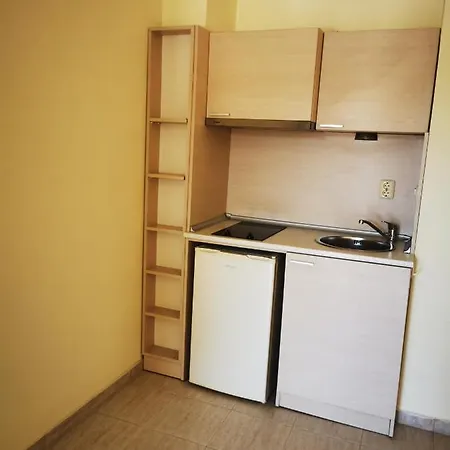 Апартамент Beach Apartment *